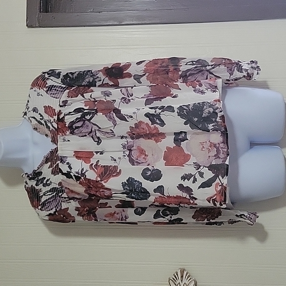 Lucky Brand blouse - Picture 1 of 3